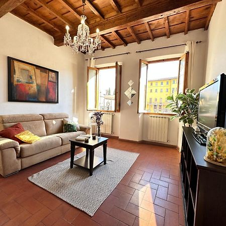 Luxurious View On Santa Croce Apartment ฟลอเรนซ์ ภายนอก รูปภาพ
