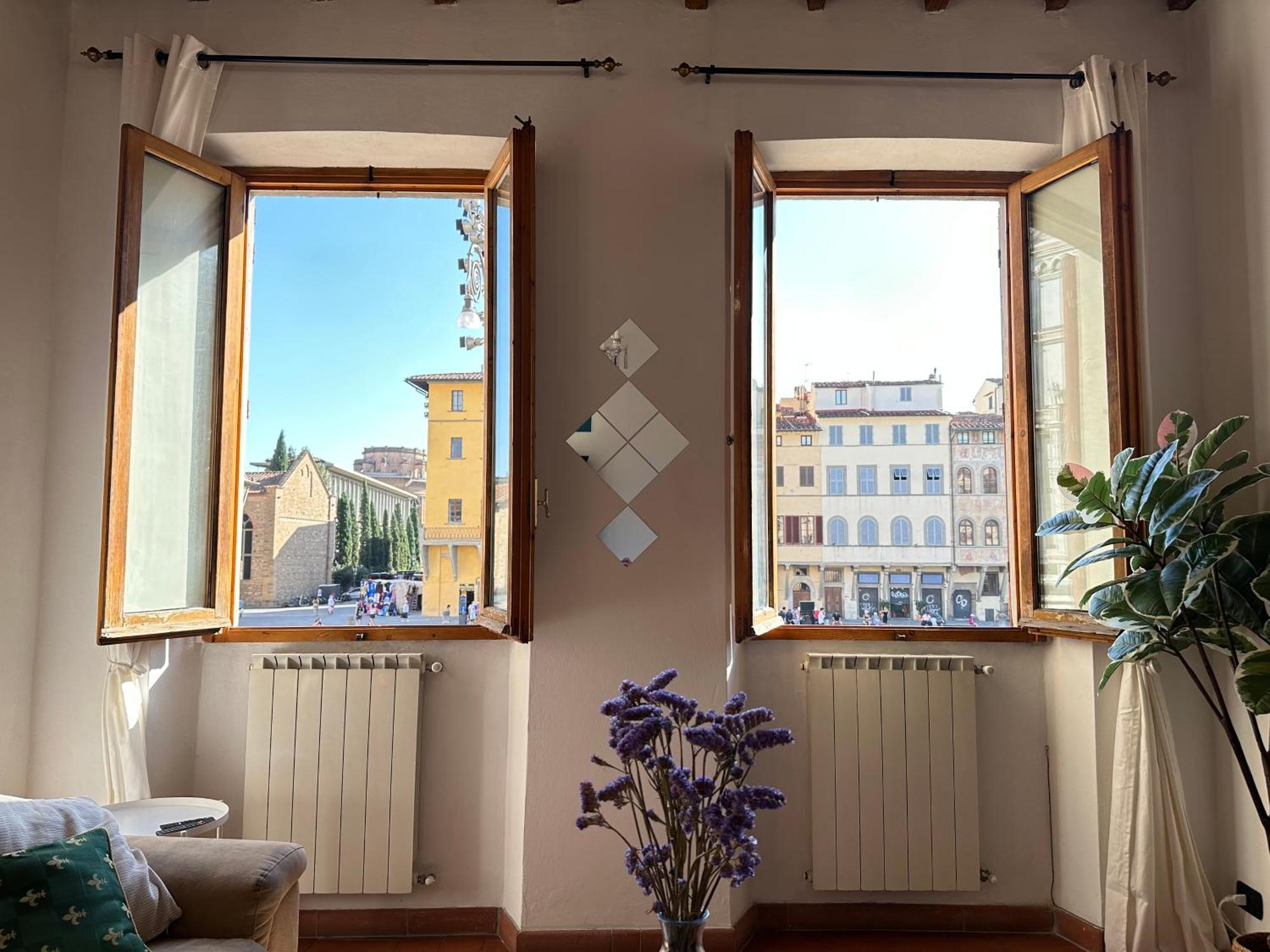 Luxurious View On Santa Croce Apartment ฟลอเรนซ์ ภายนอก รูปภาพ