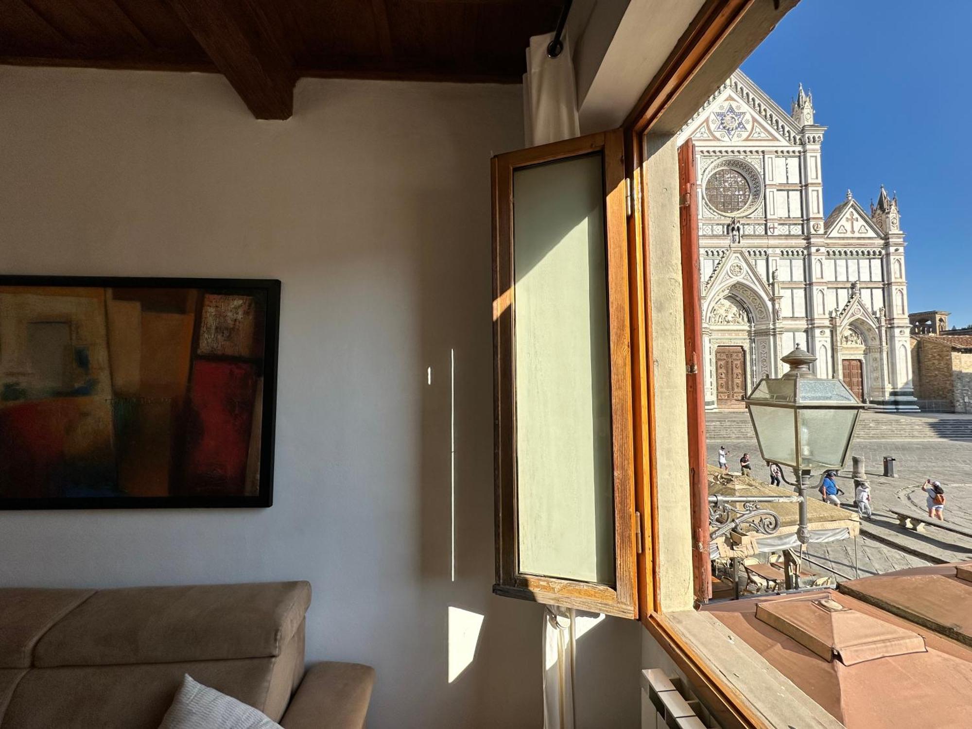 Luxurious View On Santa Croce Apartment ฟลอเรนซ์ ภายนอก รูปภาพ