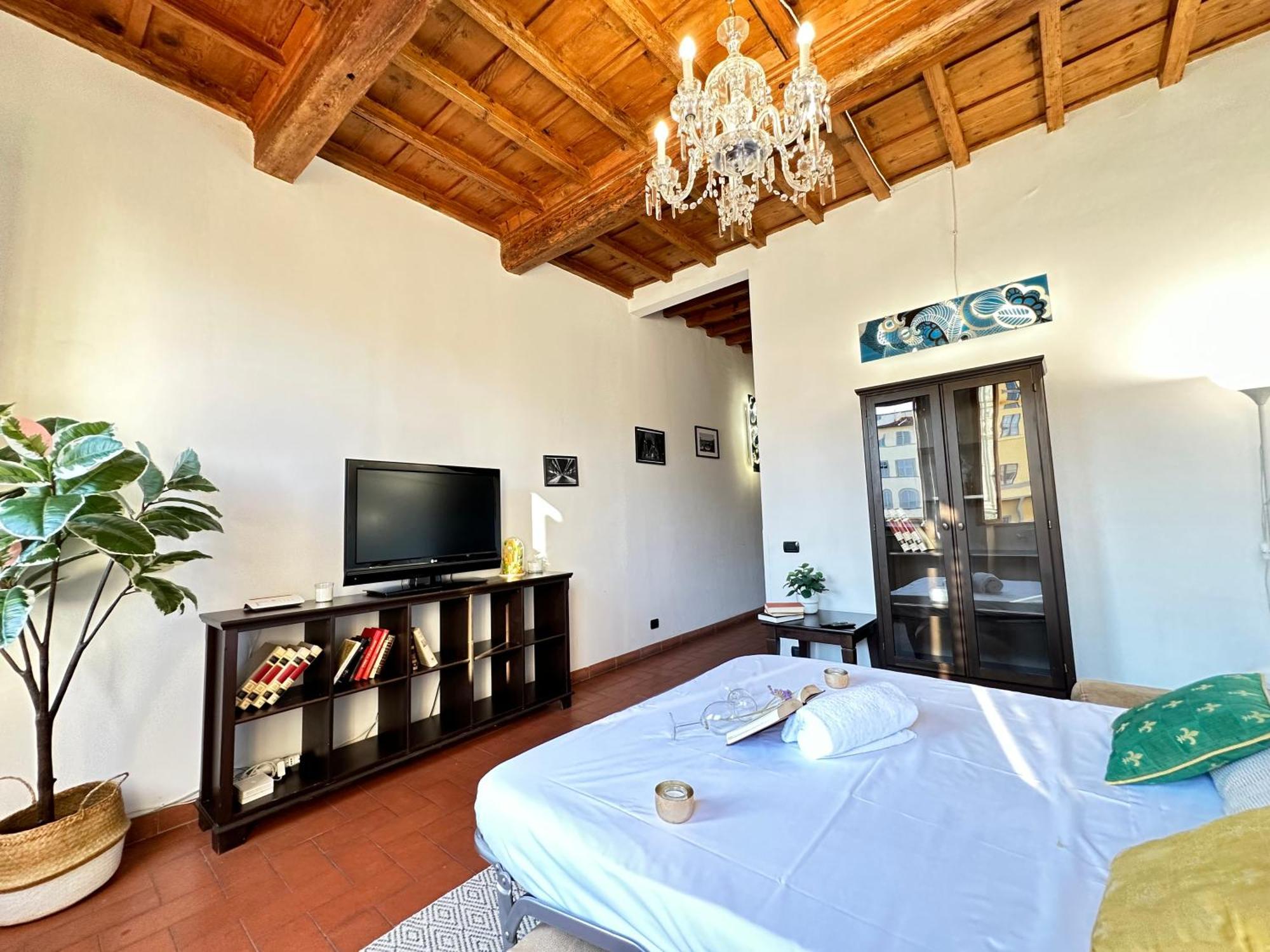 Luxurious View On Santa Croce Apartment ฟลอเรนซ์ ภายนอก รูปภาพ